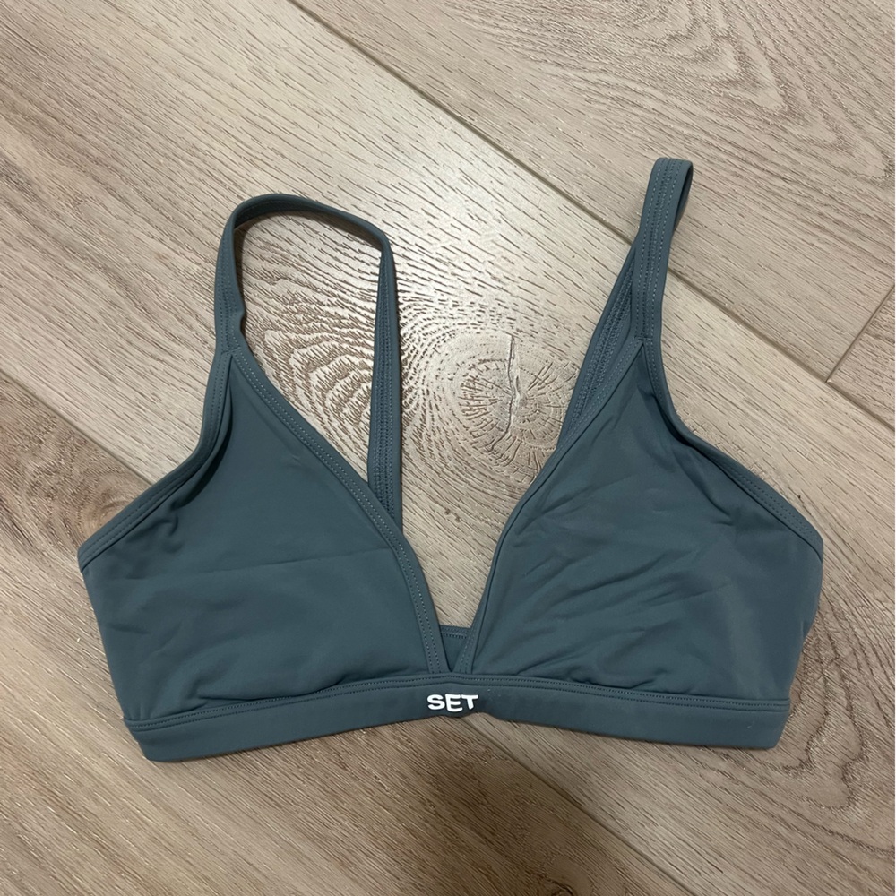 SET Active sportbody sports bra